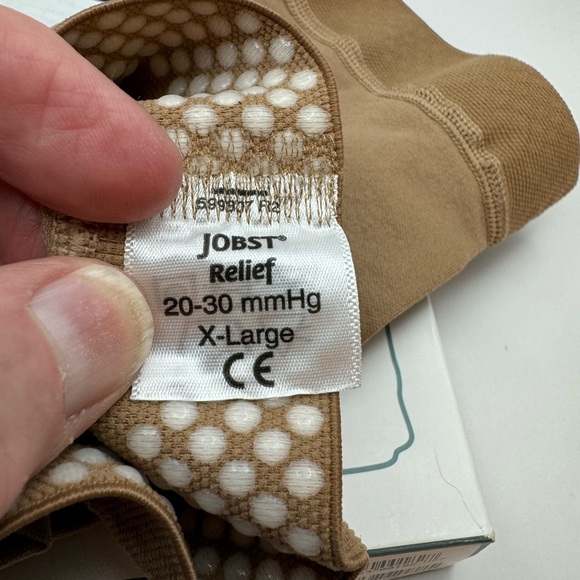 NEW Jobst Relief Comp. 20-30 mmHg X-Large Knee High Stockings Support Beige - Picture 7 of 10